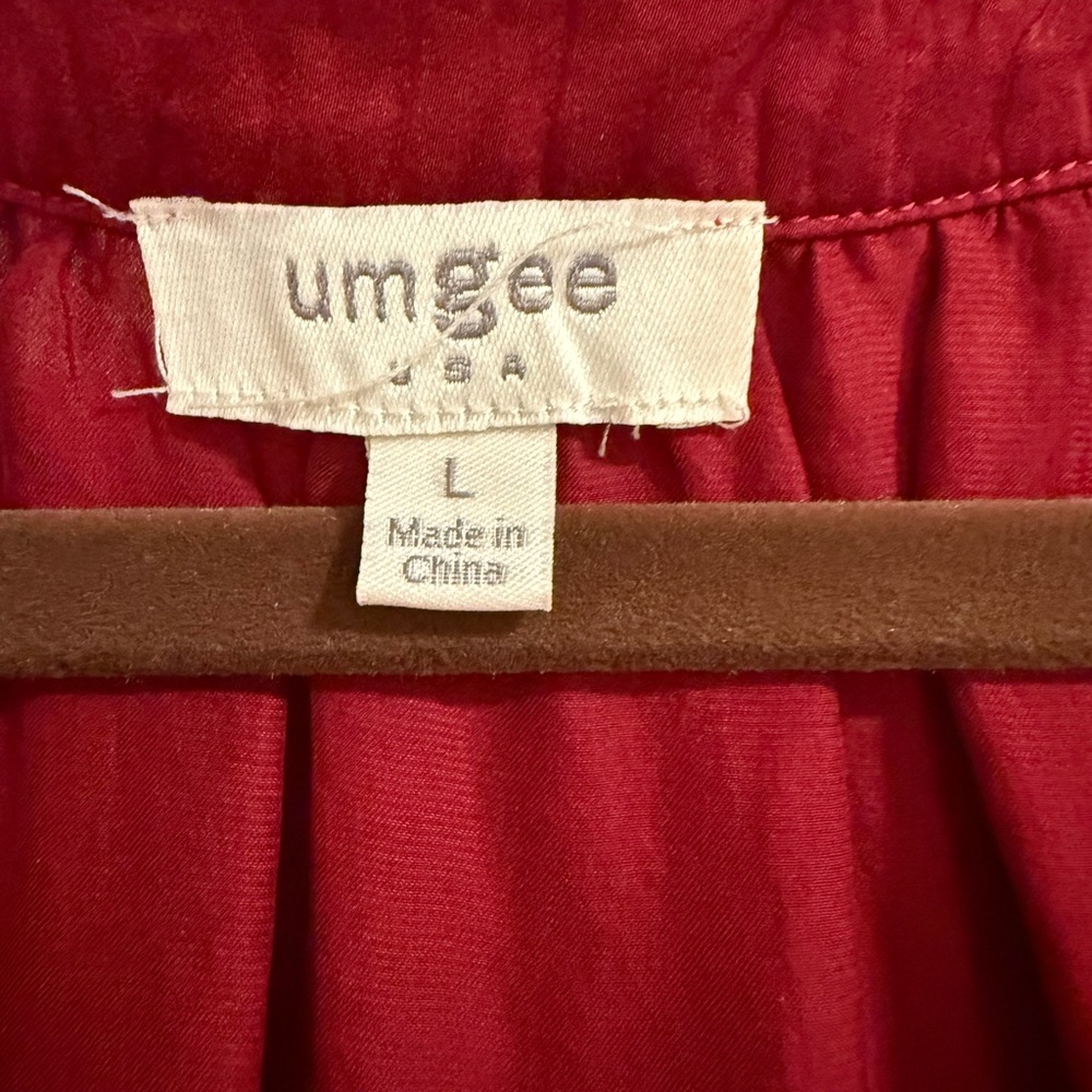 Umgee Red Blouse Relaxed Ruffled Buttoned - Picture 3 of 4